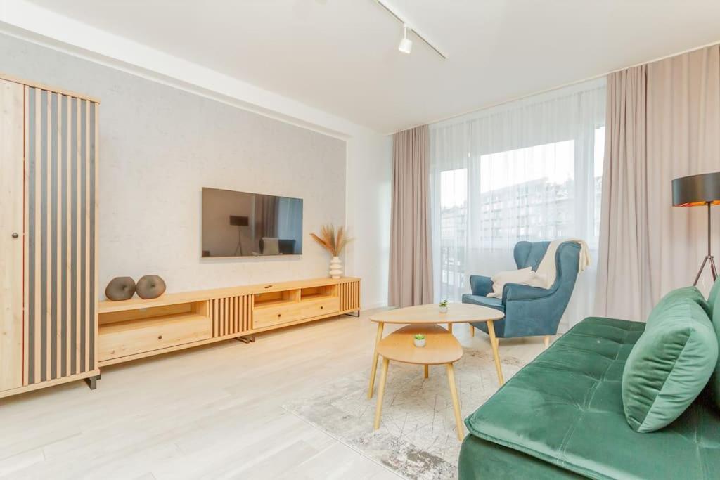 B20 Keleti Sunrise Panoramic Apartment *